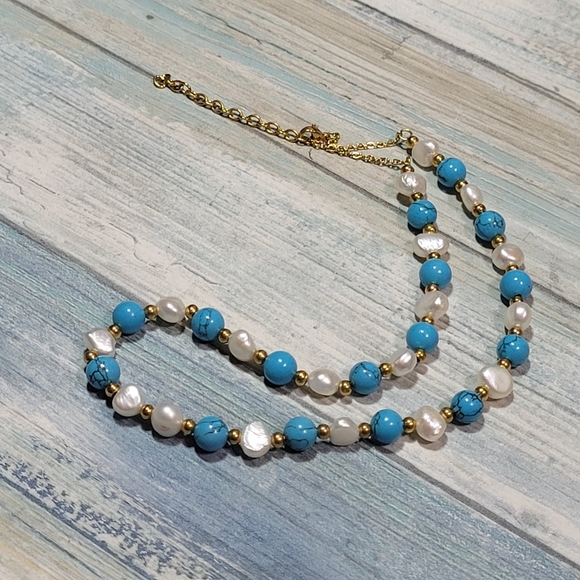 Pearls and Turquoise Necklace. - Picture 5 of 7